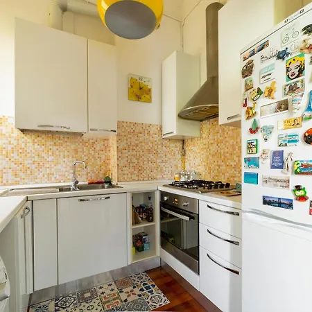 Calvairate Balcony Apartment Milan