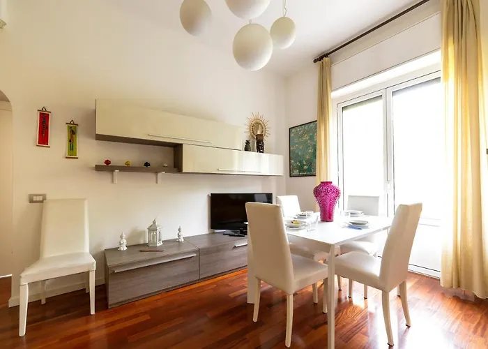 Apartment Calvairate Balcony Mailand