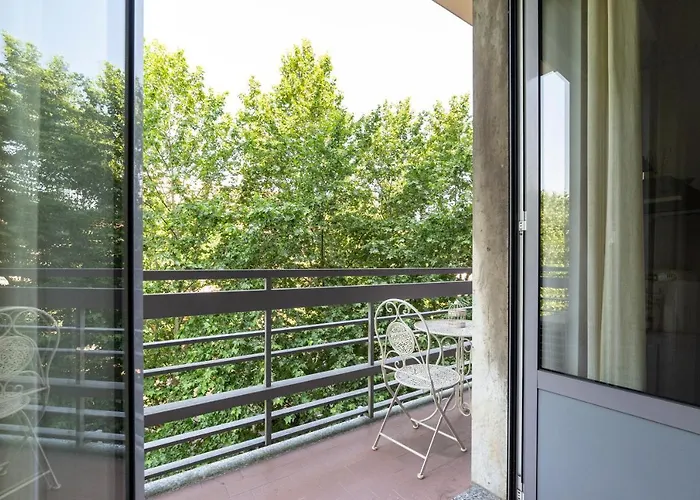 Calvairate Balcony * Mailand